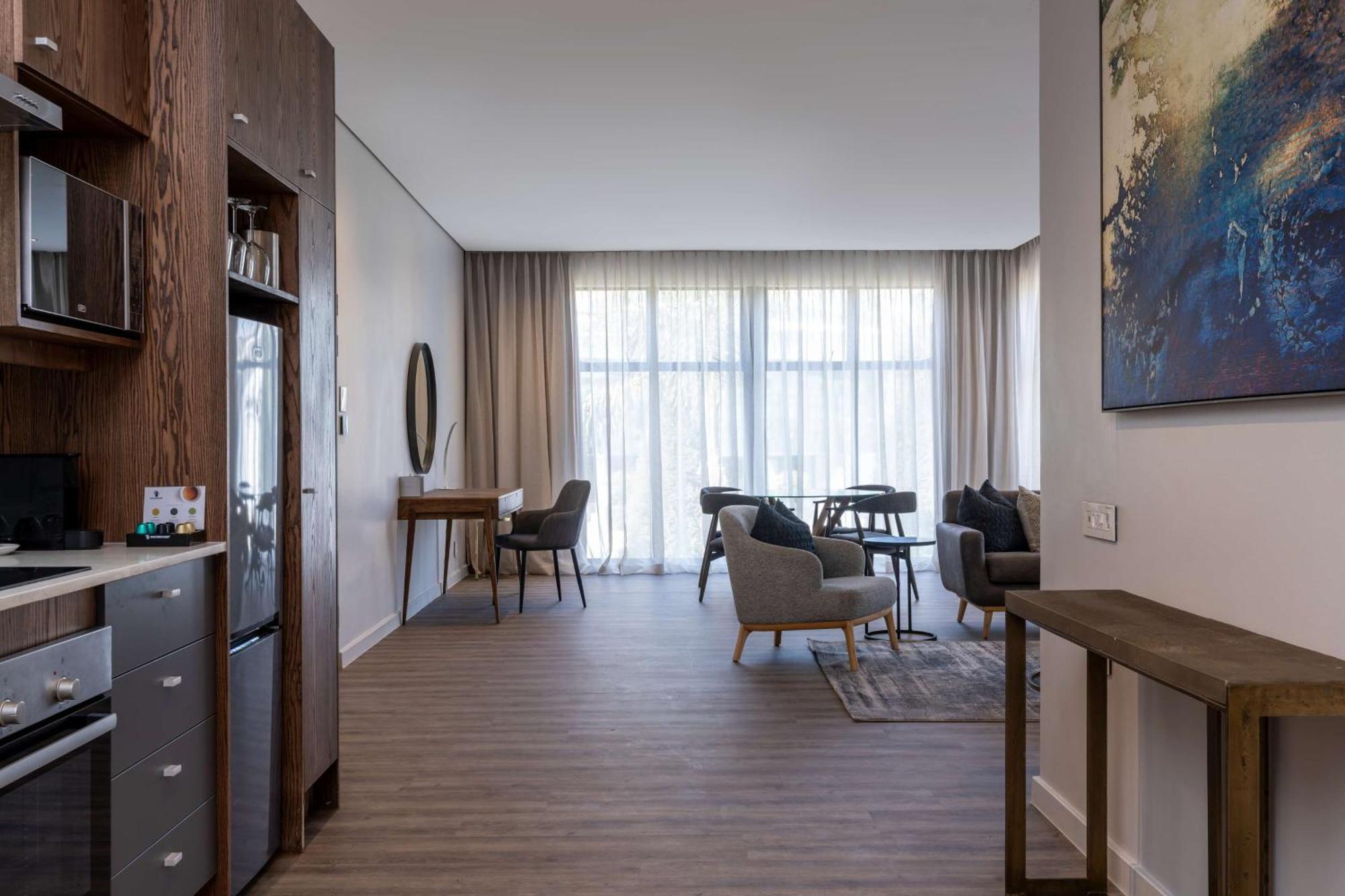 Radisson Hotel And Convention Centre Or Tambo Airport Йоханнесбург Экстерьер фото